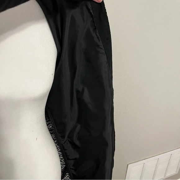 Zozo black & white tweed jacket with three-quarter length sleeves size medium - Picture 15 of 15